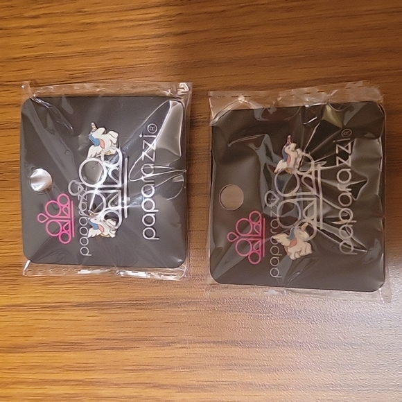 Paparazzi kids earrings. NWT BUNDLED (9pcs) - Picture 6 of 6